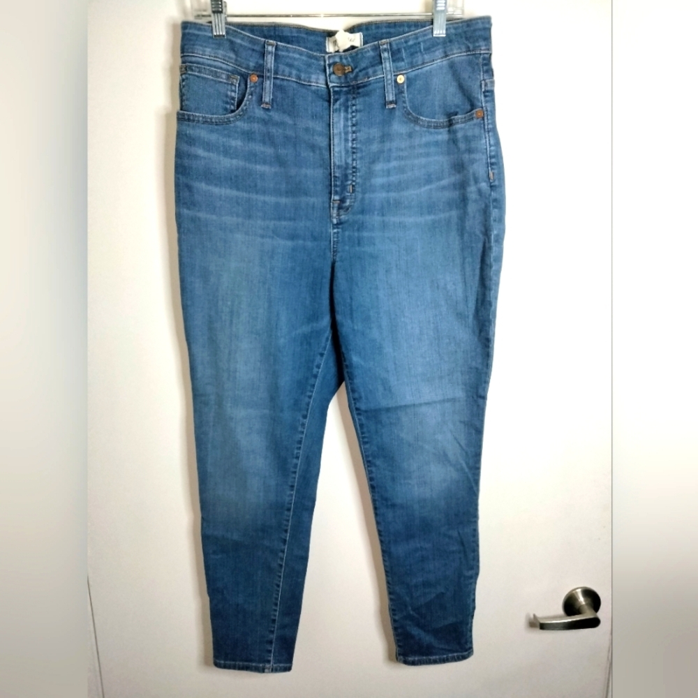 Madewell (Size 32) Medium Wash Classic Blue Curvy High Rise Skinny Crop Jeans